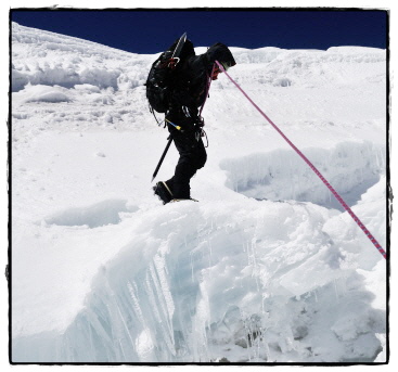 find the route through crevasses @ Cotopaxi