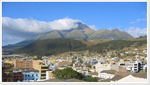 Imbabura von Otavalo aus gesehen